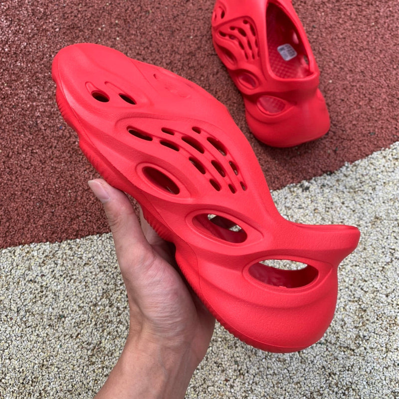 Foam RNNR Vermillion