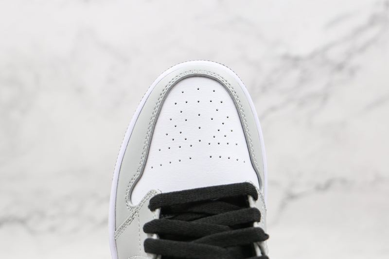 1 Low Light Smoke Grey