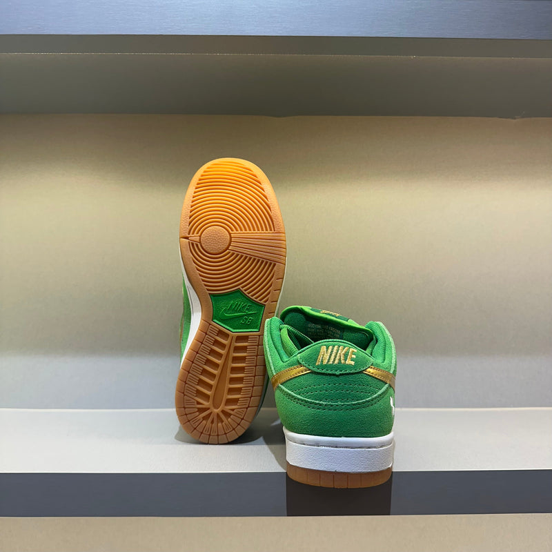 Dunk Low SB "St Patrick's Day" (Pronta Entrega)