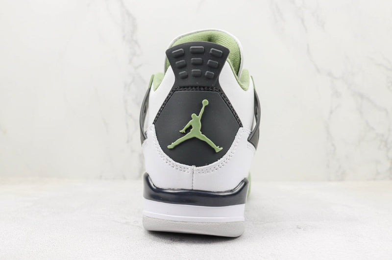 4 Retro Seafoam
