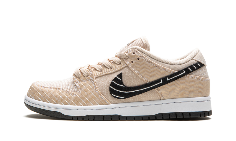 SB Dunk Low Albino & Preto 'Jiu-Jitsu'
