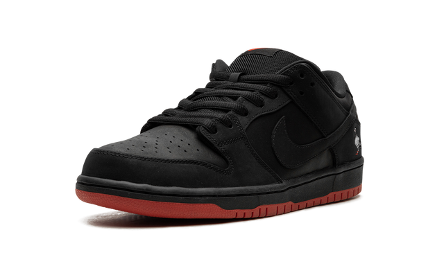 SB Dunk Low Black Pigeon