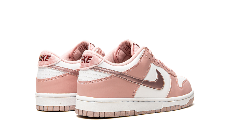 Dunk Low Pink Velvet