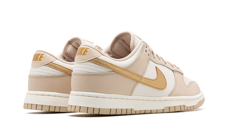 Dunk Low Phantom Metallic Gold
