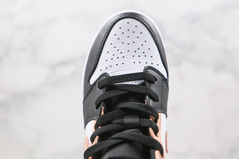 1 Mid Arctic Orange Black Toe (GS)