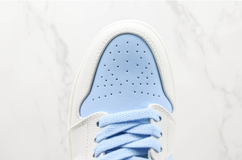 1 Low Reverse Ice Blue