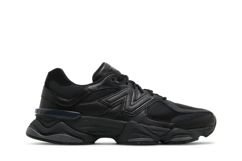 Balance 9060 Triple Black