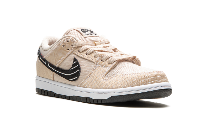 SB Dunk Low Albino & Preto 'Jiu-Jitsu'